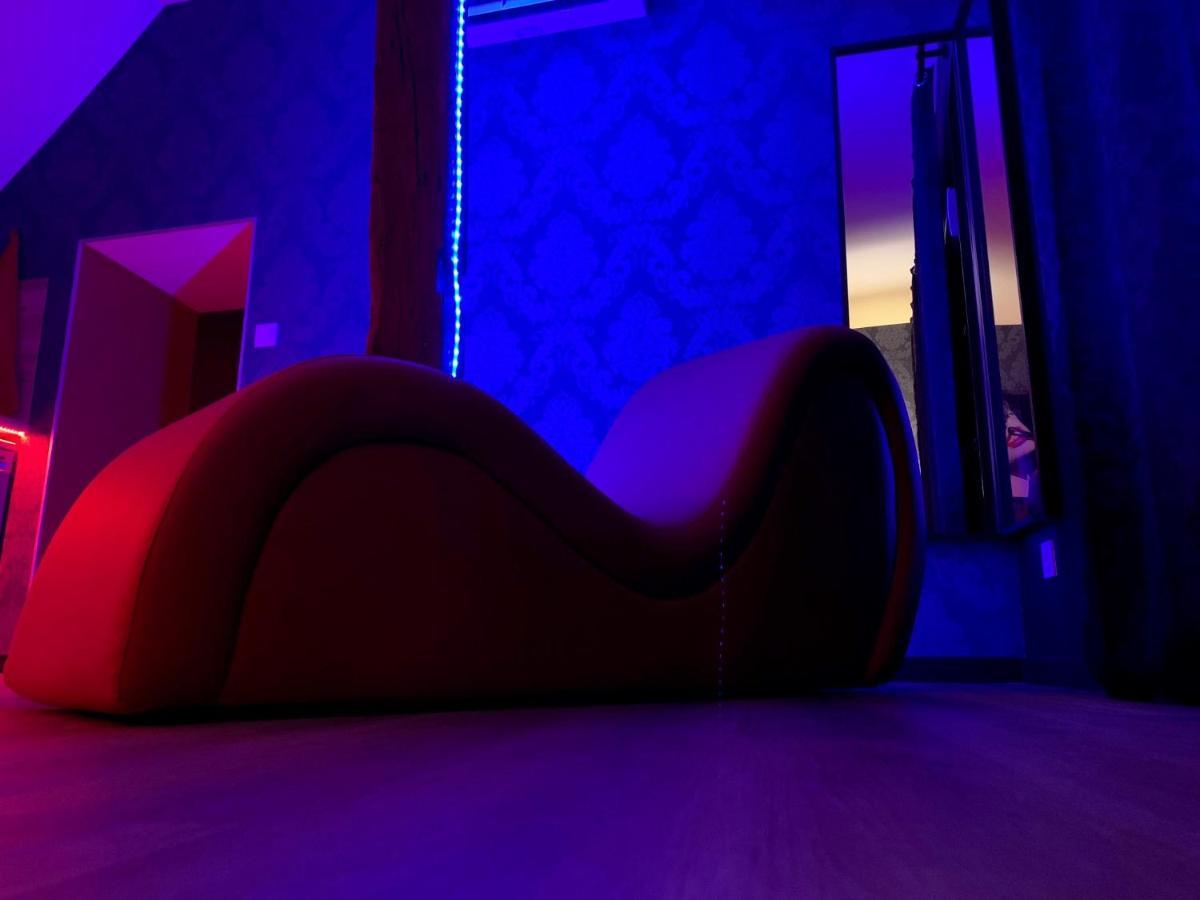 Love Room Avec Jacuzzi Prive Bonnetable Extérieur photo