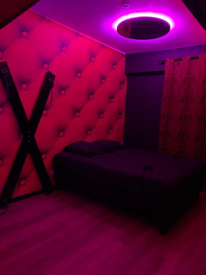 Love Room Avec Jacuzzi Prive Bonnetable Extérieur photo